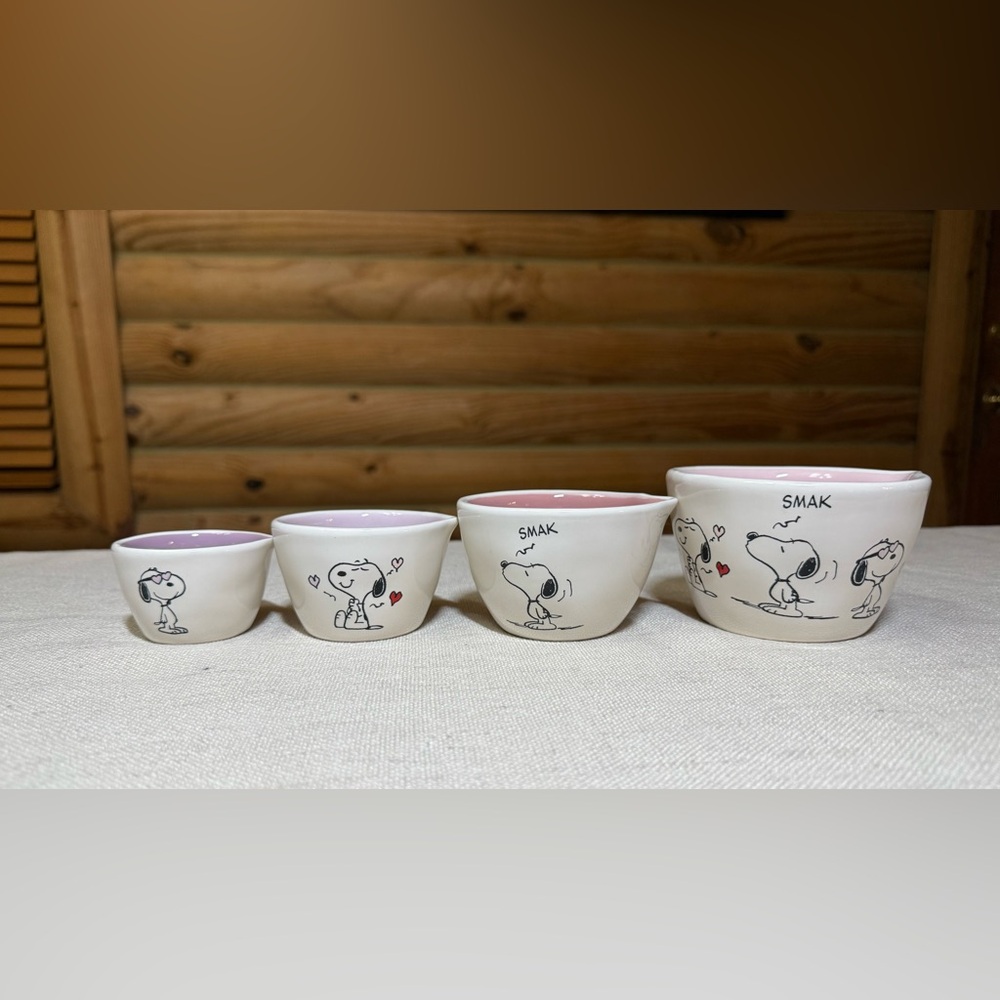 SNOOPY VALENTINES Rae Dunn Measuring Cups - Picture 7 of 7